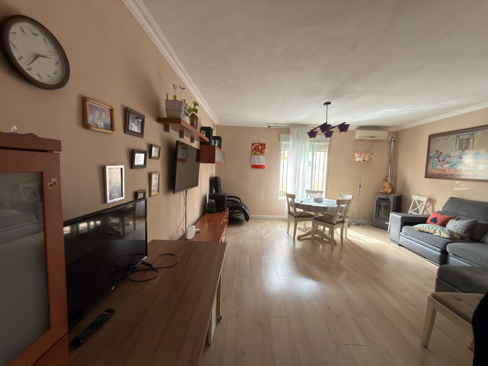 Casa en Venta en Alhendín