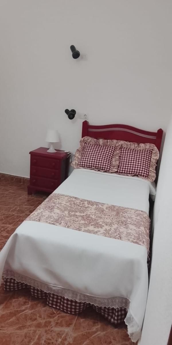 Flat for Rent in Granada