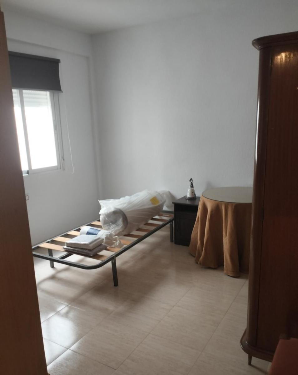 Flat for Rent in Granada