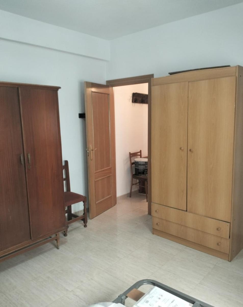 Flat for Rent in Granada
