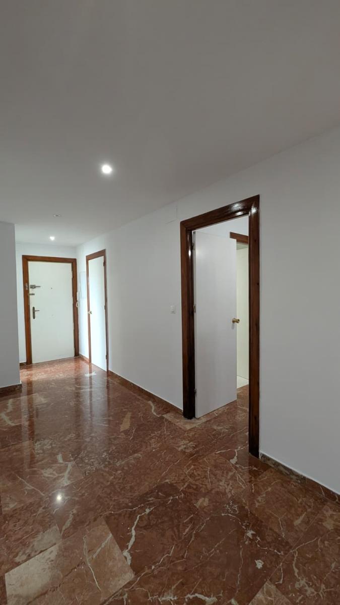 Flat for Rent in Granada