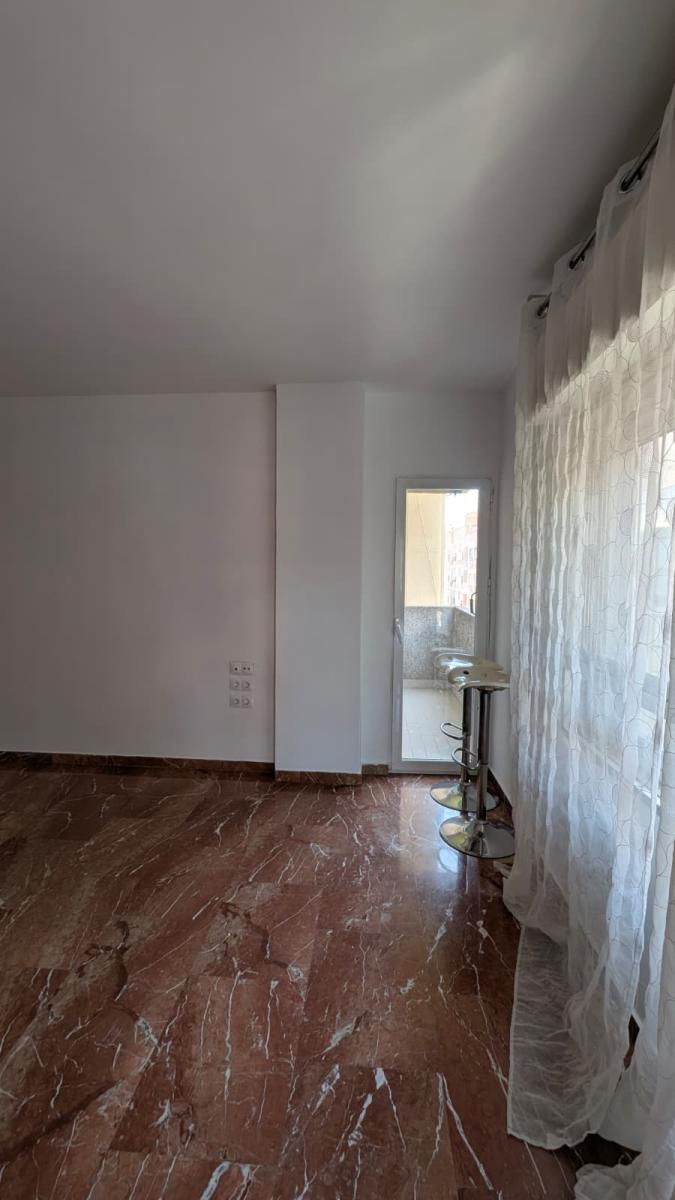 Flat for Rent in Granada