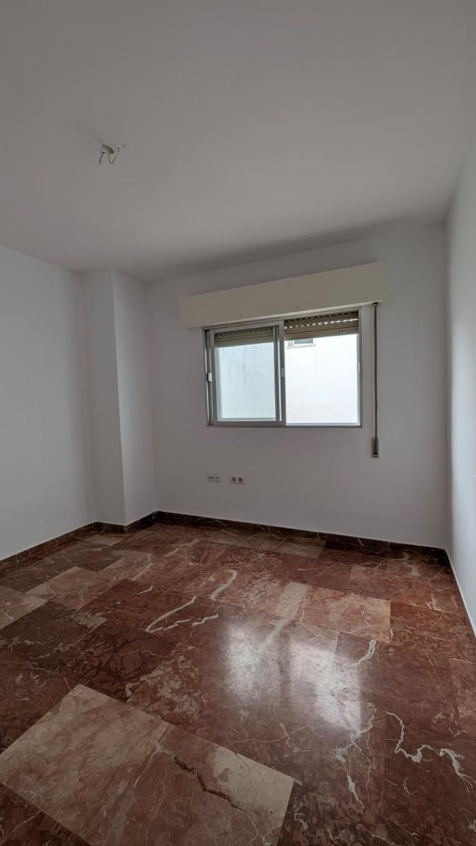 Flat for Rent in Granada