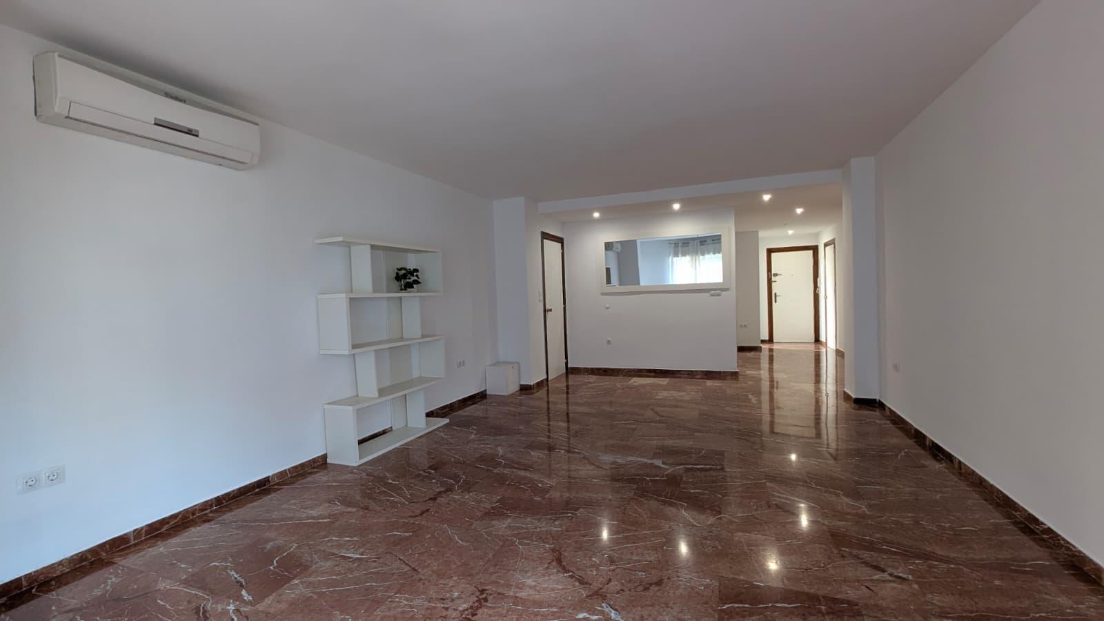 Flat for Rent in Granada