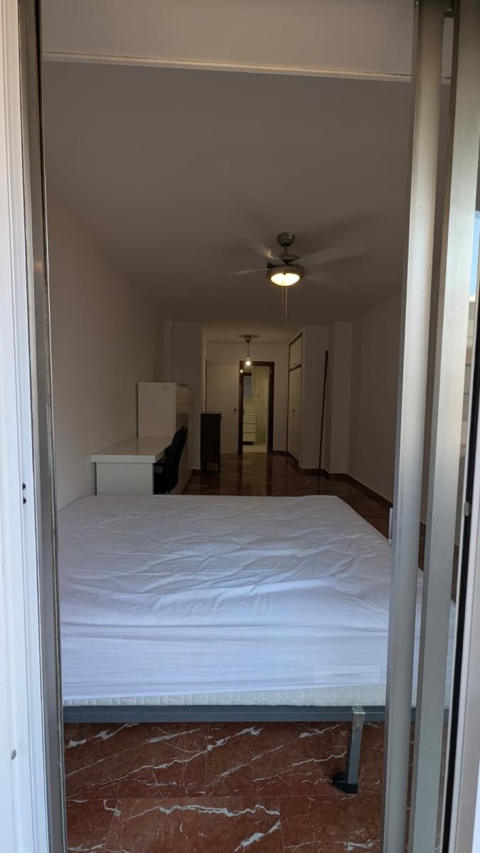 Flat for Rent in Granada