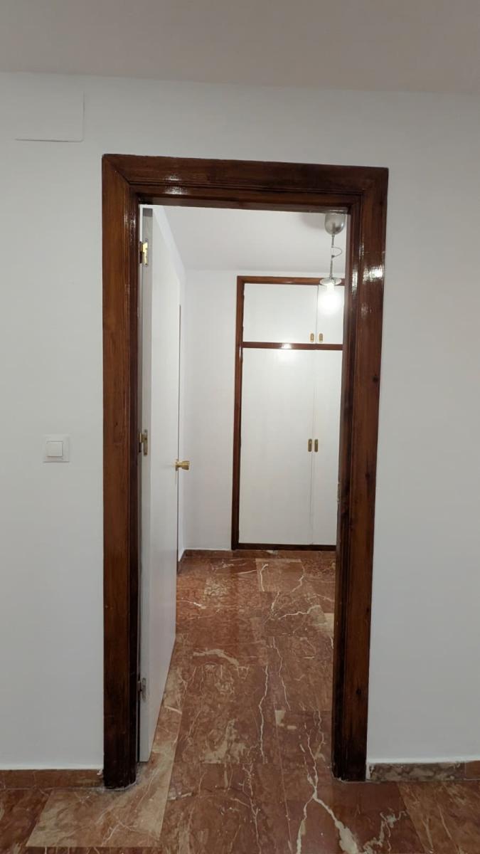 Flat for Rent in Granada