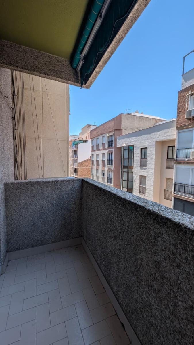 Flat for Rent in Granada