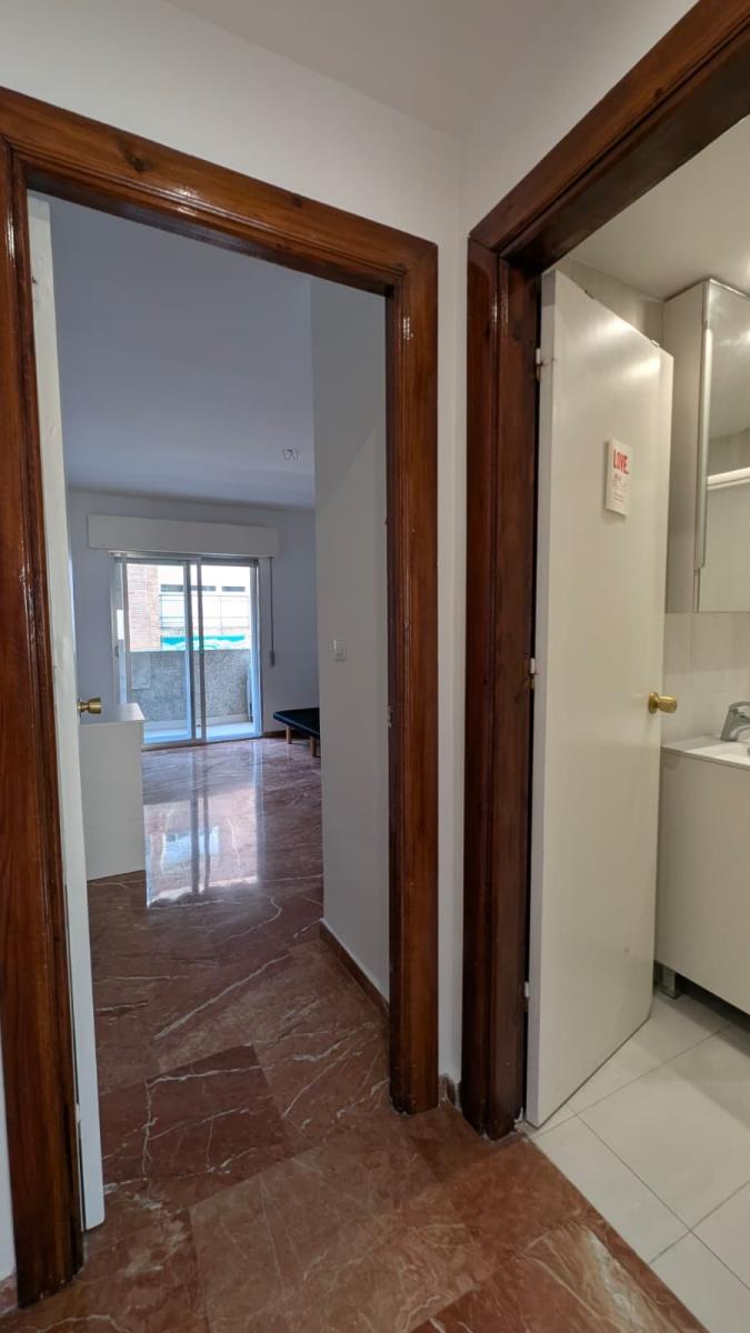 Flat for Rent in Granada