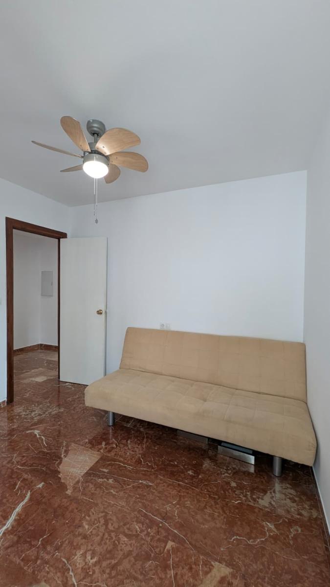 Flat for Rent in Granada