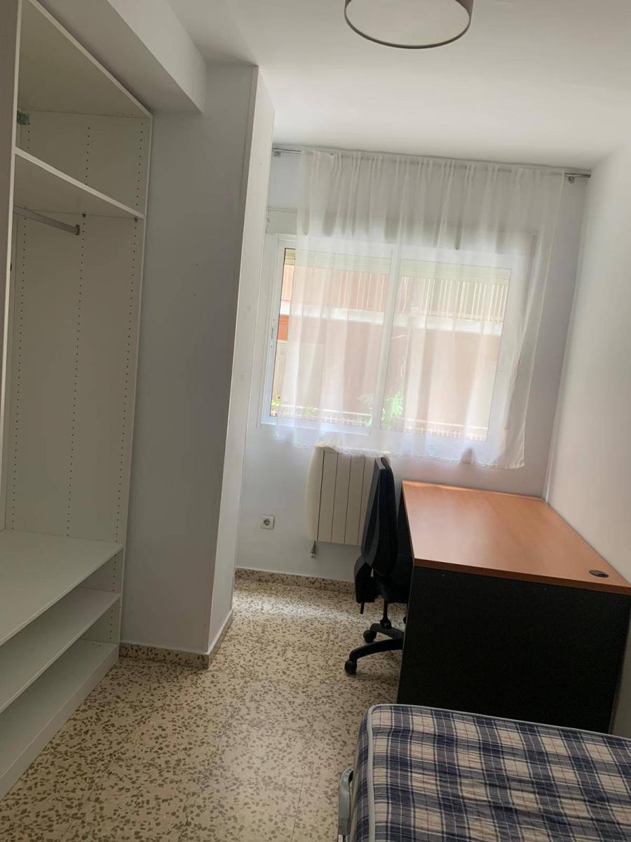 Flat for Rent in Granada