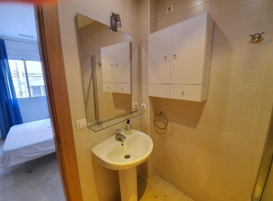 Flat for Rent in Granada