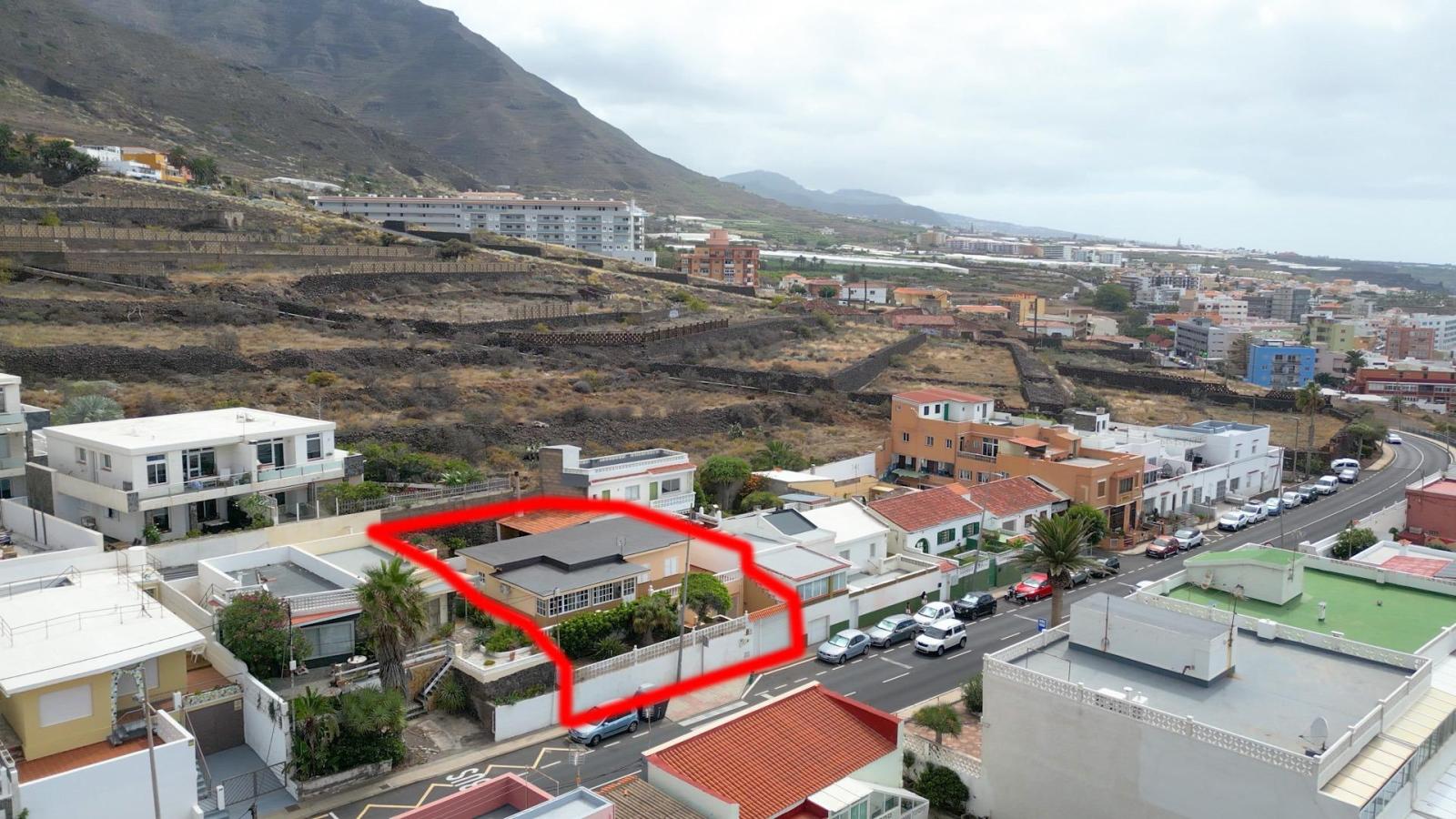 Chalet for Sale in San Cristóbal de La Laguna