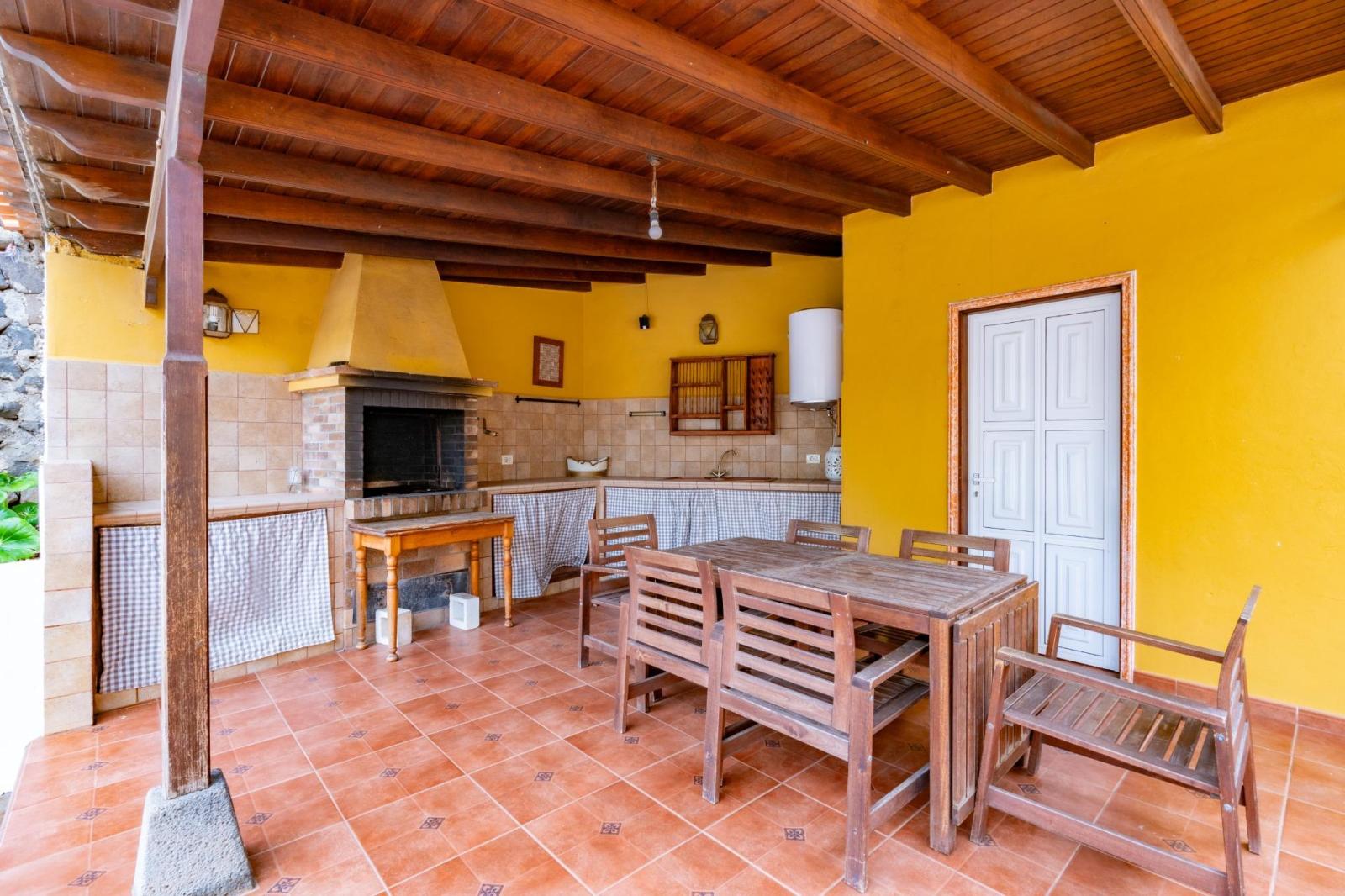 Chalet for Sale in San Cristóbal de La Laguna
