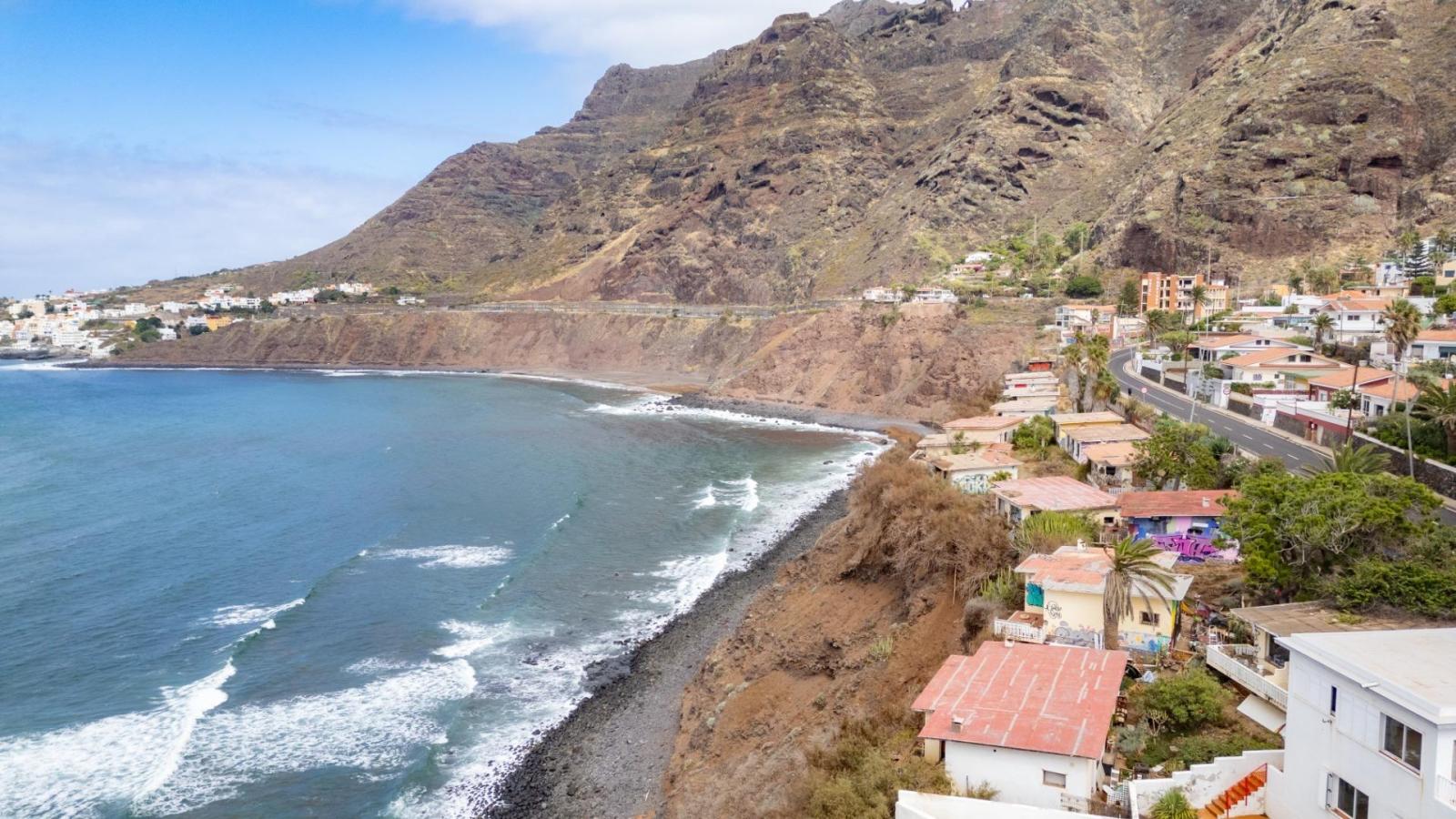Chalet for Sale in San Cristóbal de La Laguna