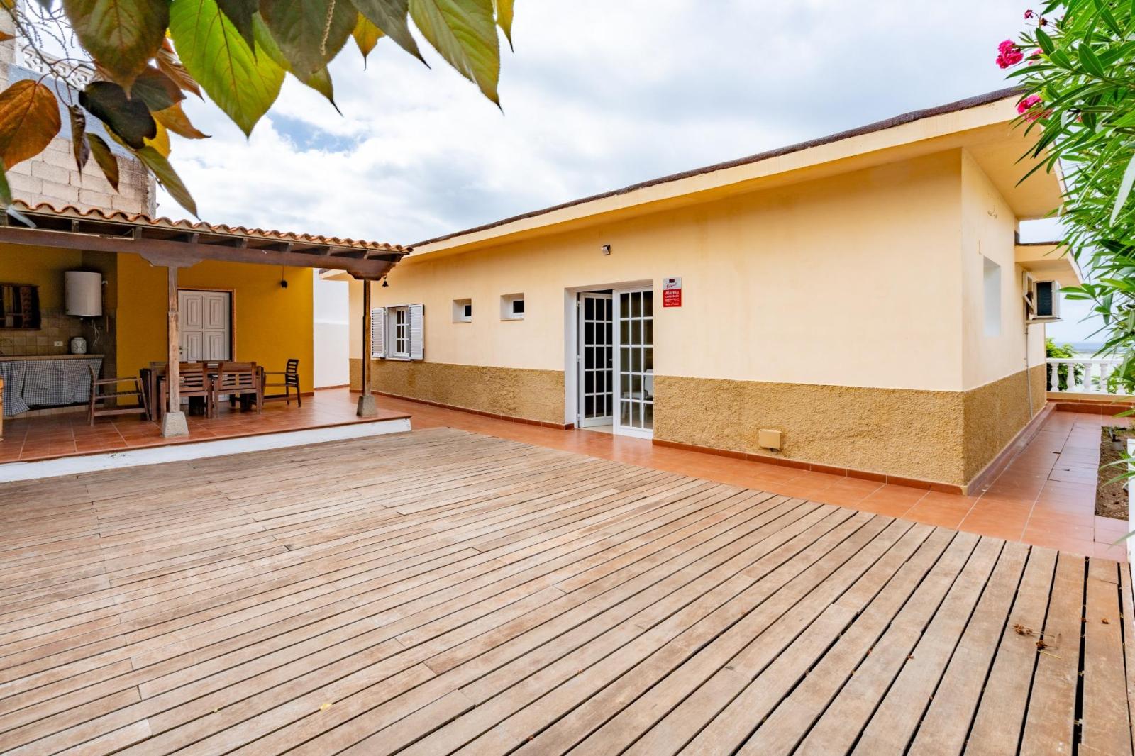 Chalet for Sale in San Cristóbal de La Laguna