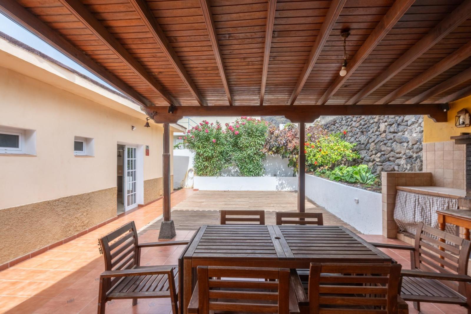 Chalet for Sale in San Cristóbal de La Laguna