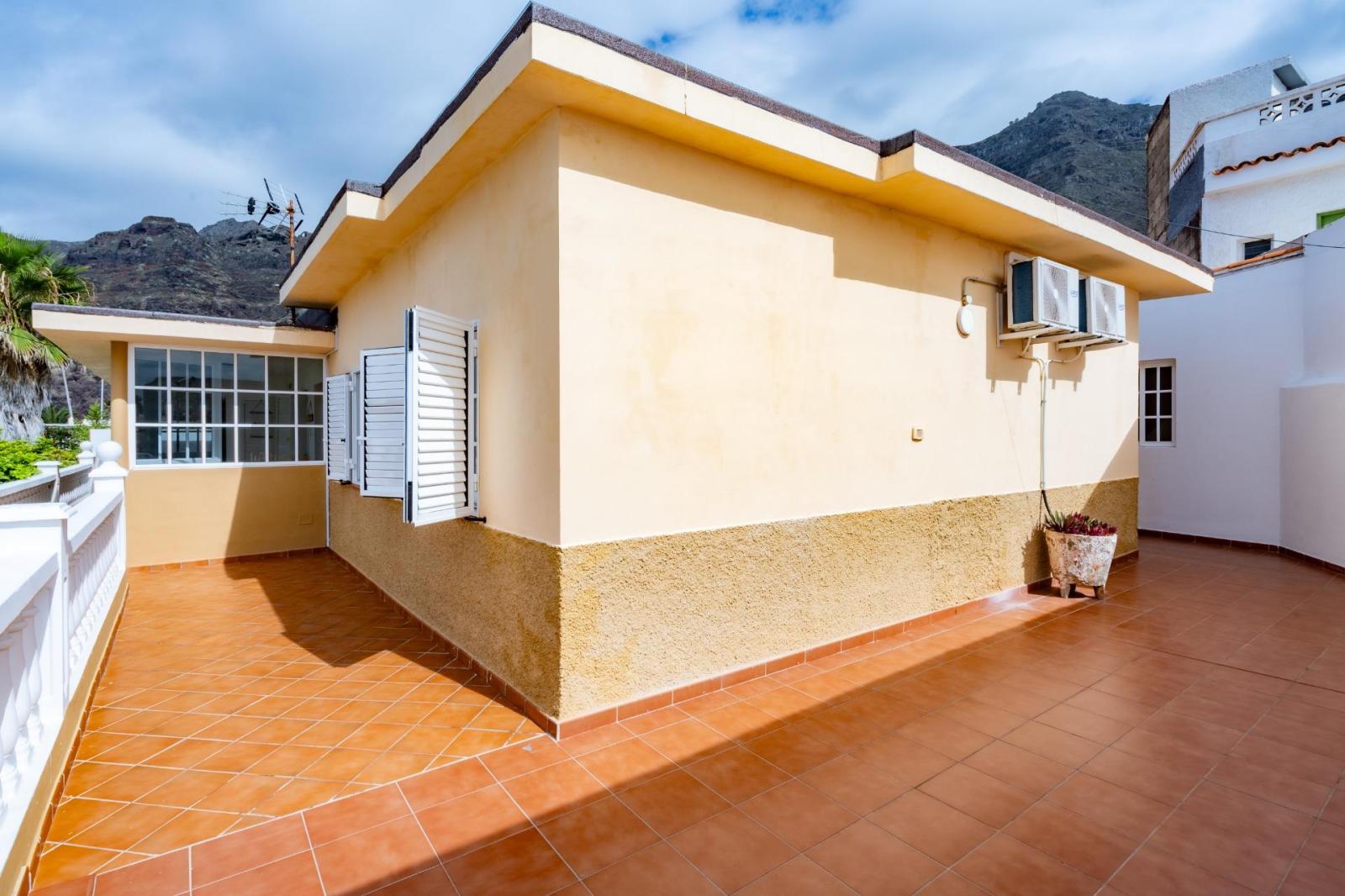 Chalet for Sale in San Cristóbal de La Laguna
