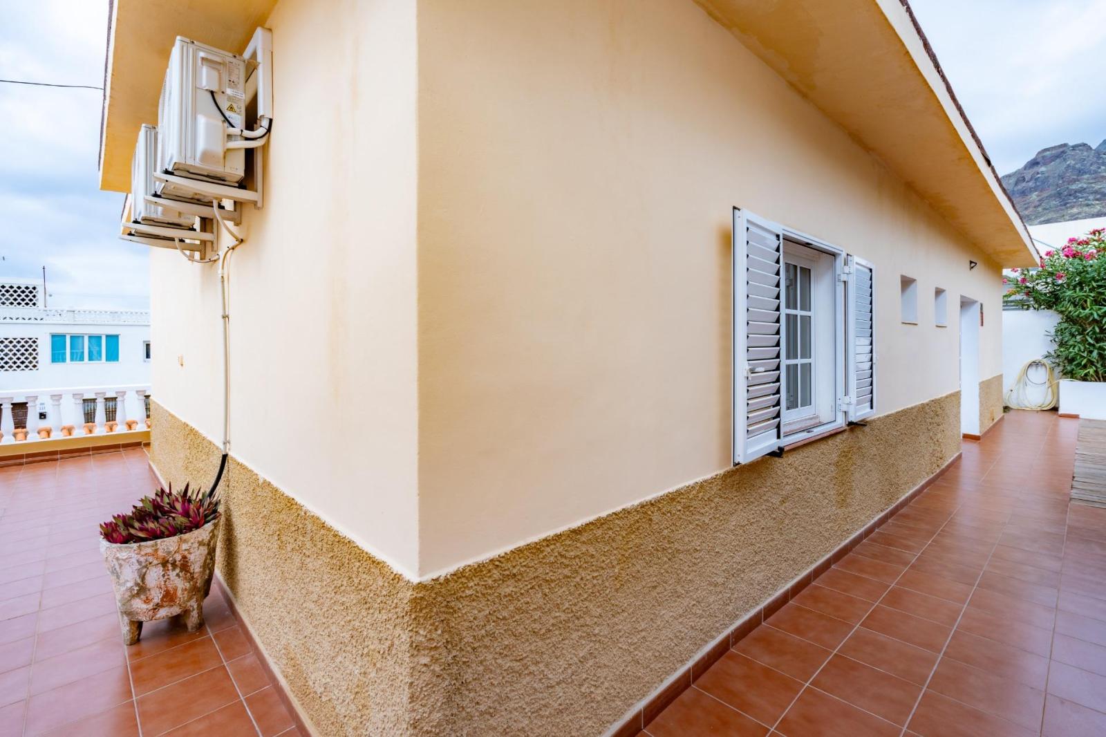 Chalet for Sale in San Cristóbal de La Laguna