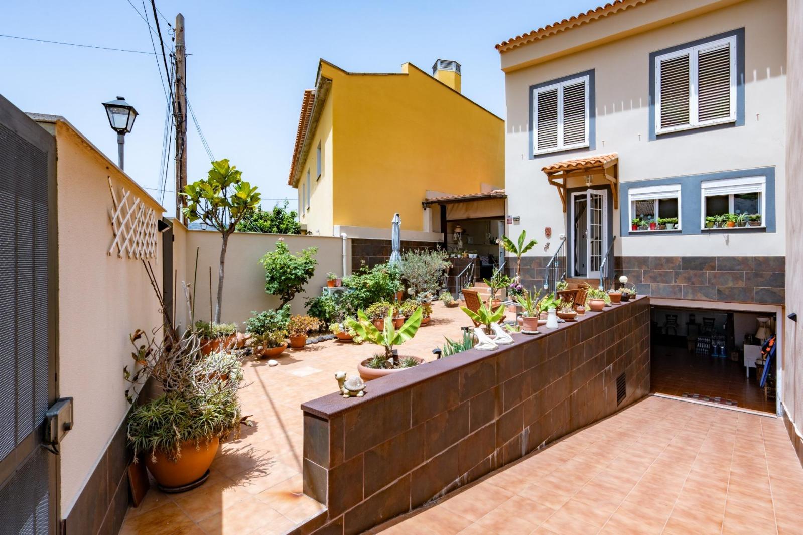 Semi-detached House for Sale in Tegueste