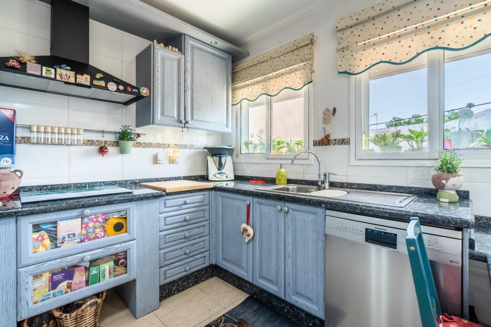 Semi-detached House for Sale in Tegueste