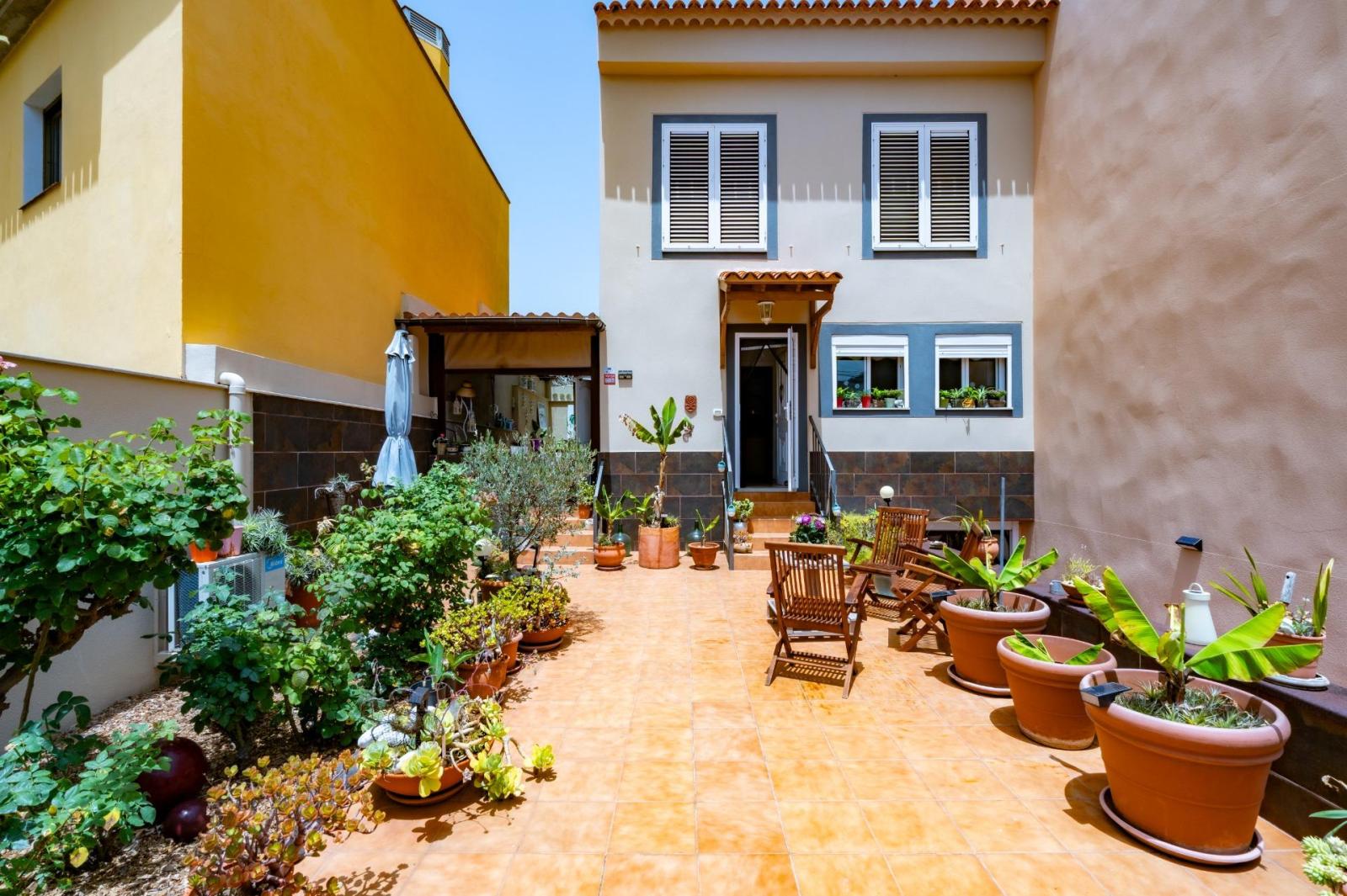 Semi-detached House for Sale in Tegueste
