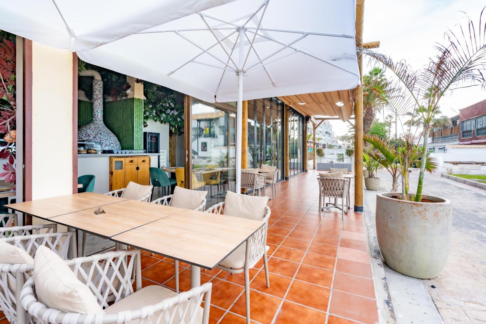 Premise for Rent in Arona