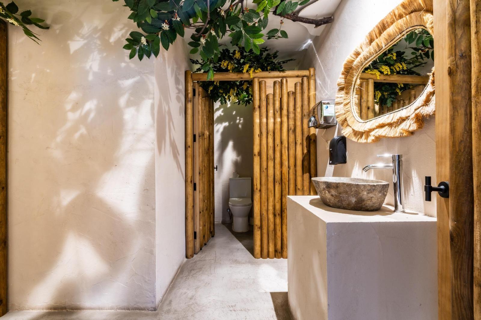 Premise for Rent in Arona
