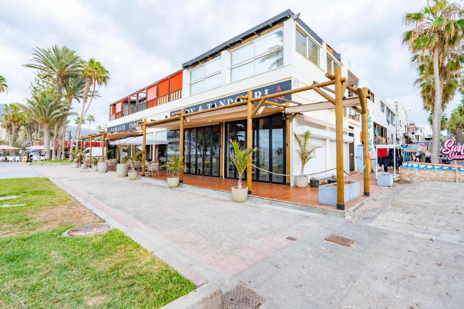 Premise for Rent in Arona
