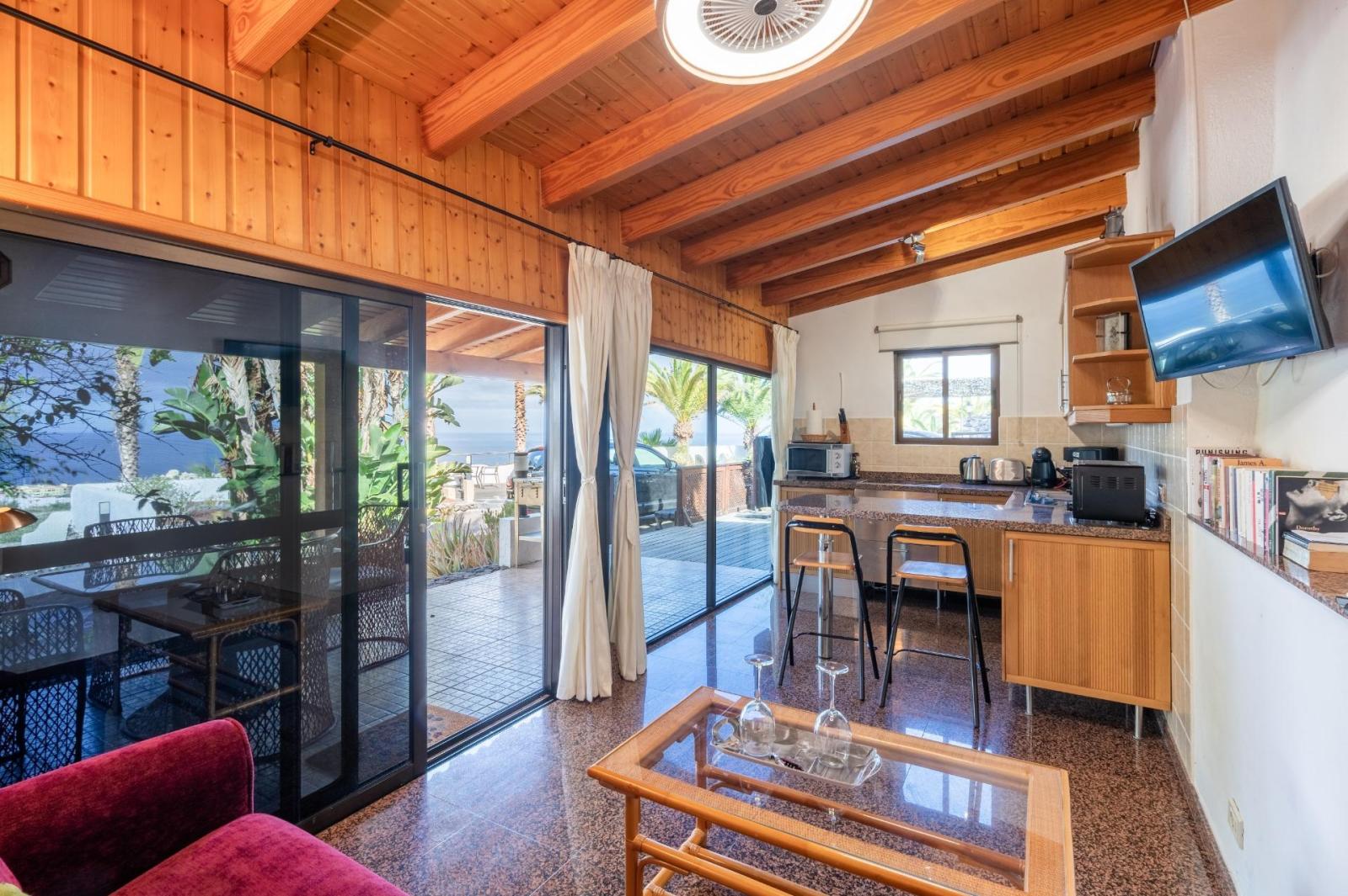 Hotel for Sale in Guía de Isora