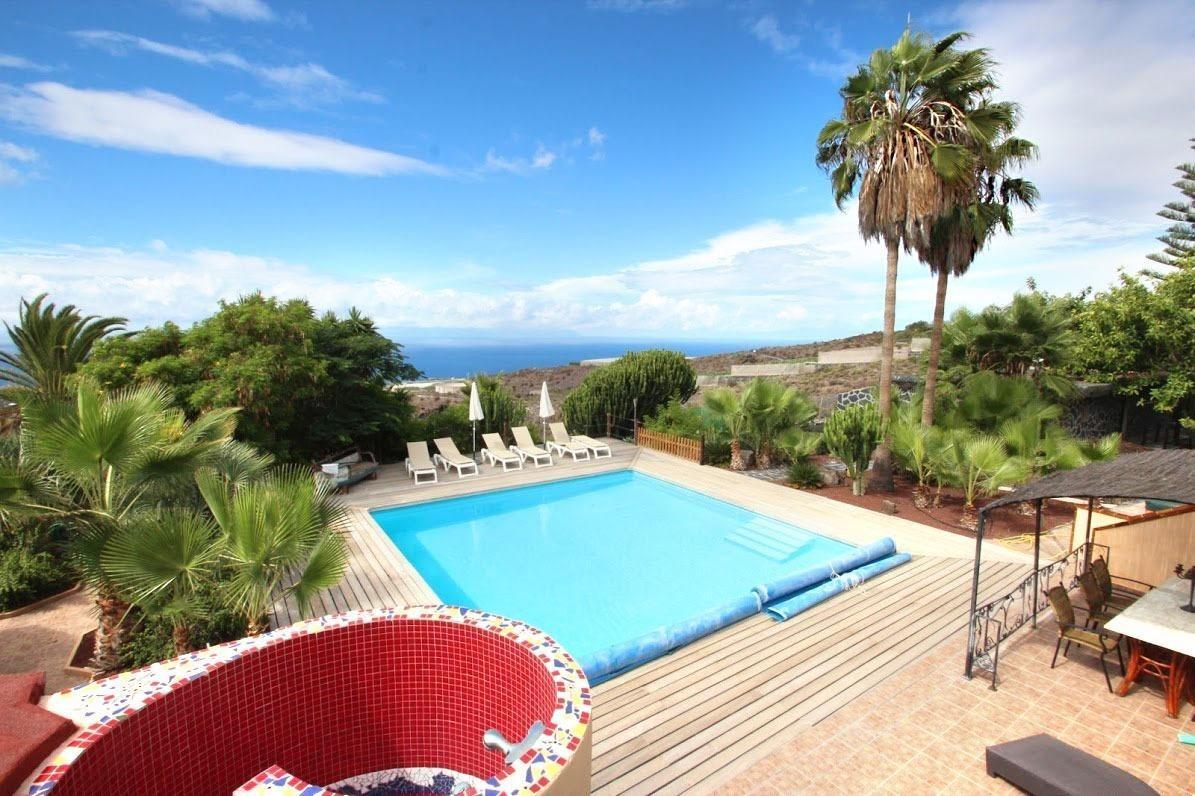 Hotel for Sale in Guía de Isora