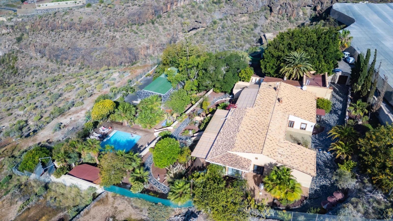 Hotel for Sale in Guía de Isora