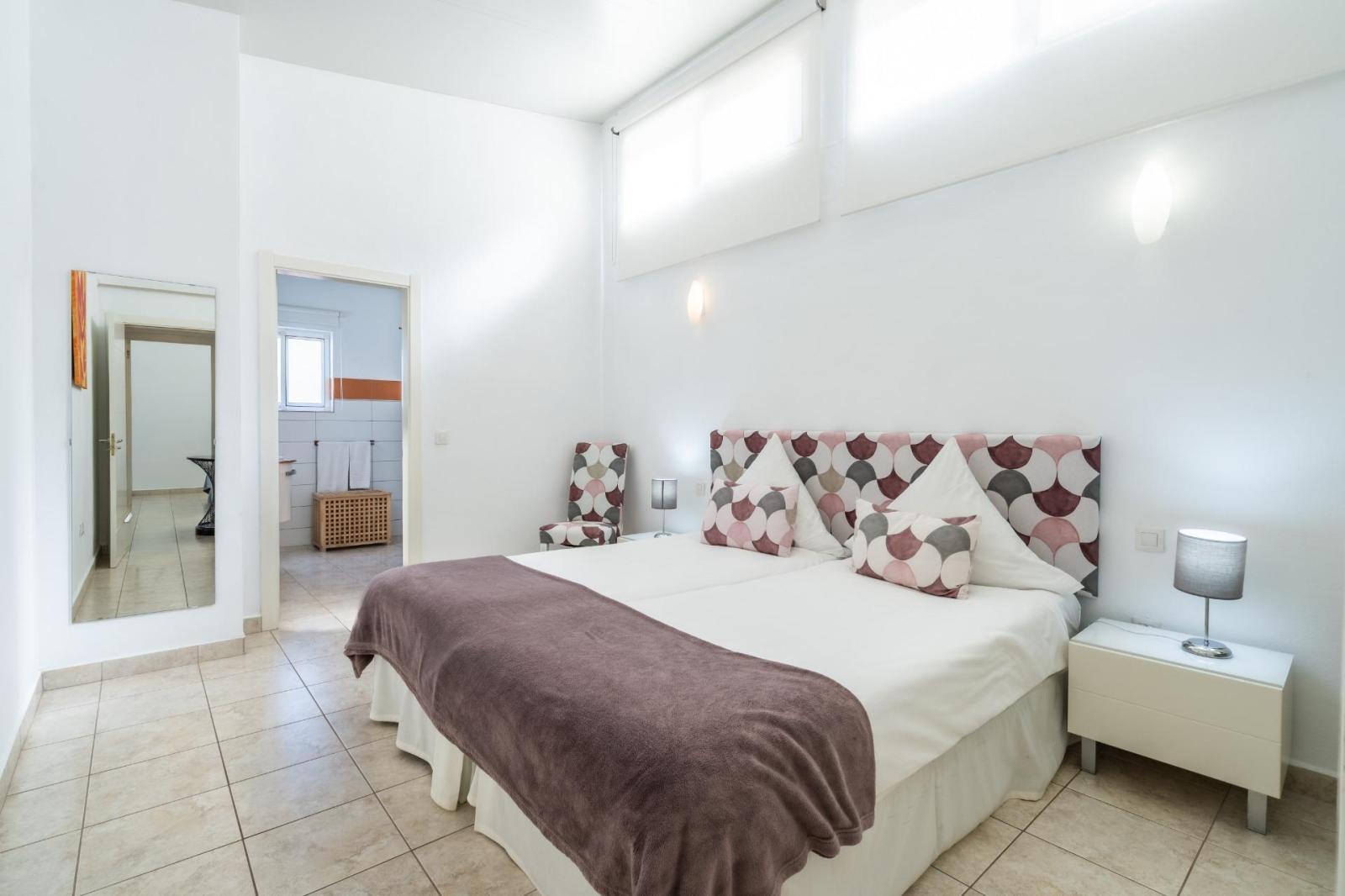 Hotel for Sale in Guía de Isora