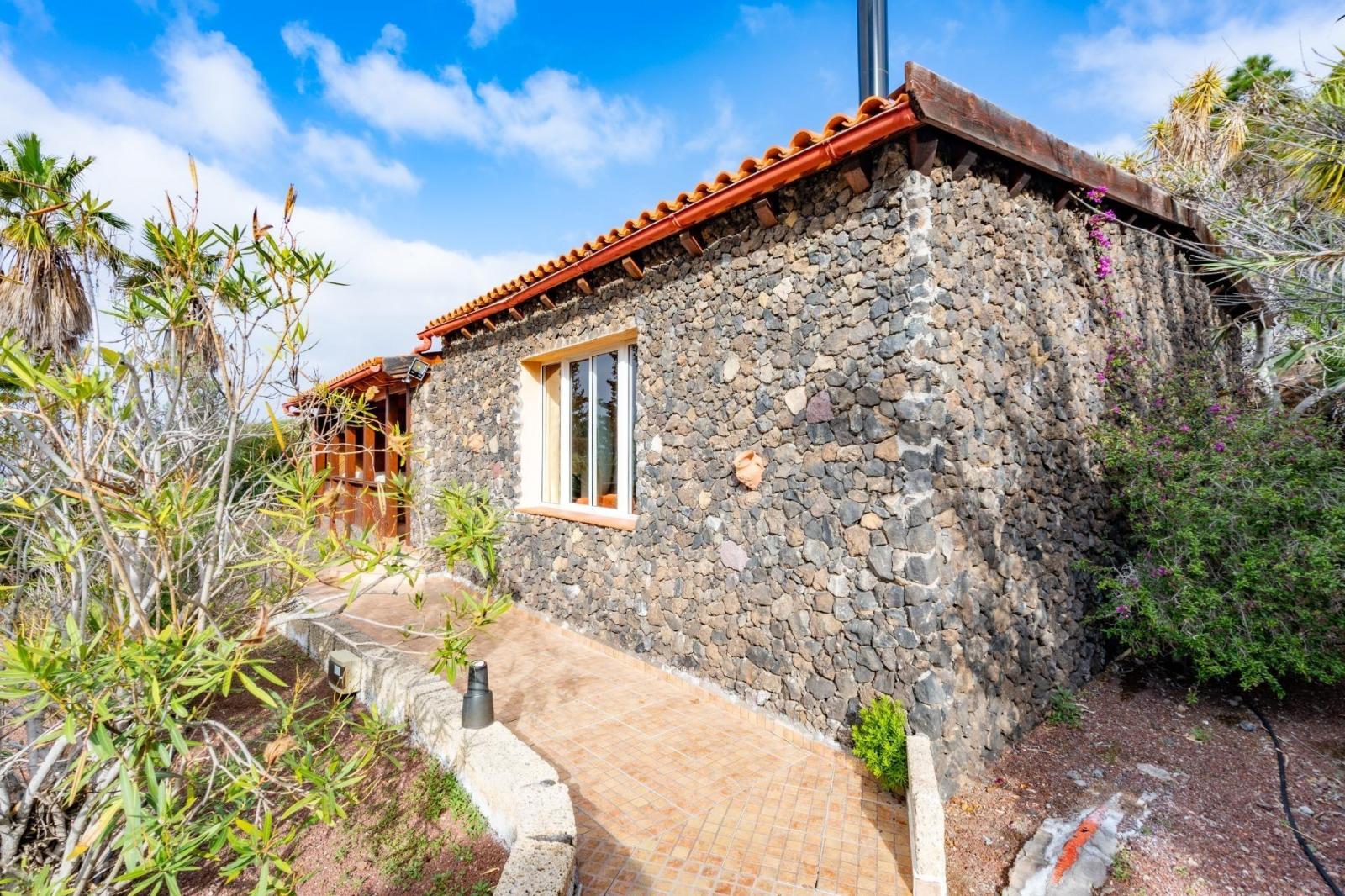 Hotel for Sale in Guía de Isora