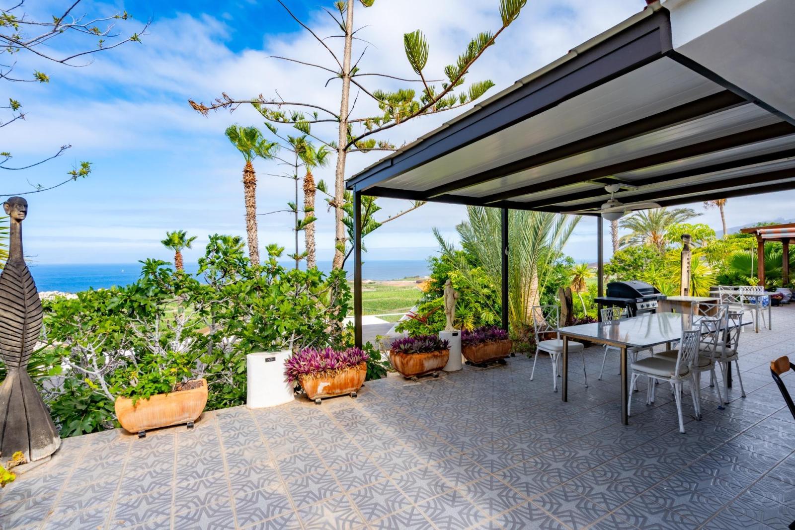 Hotel for Sale in Guía de Isora