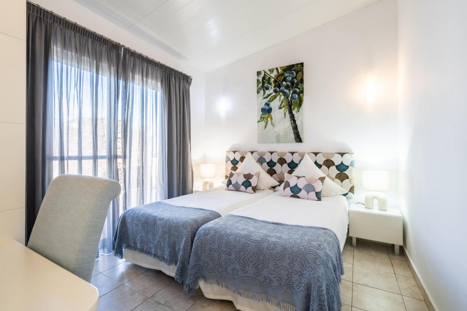 Hotel for Sale in Guía de Isora