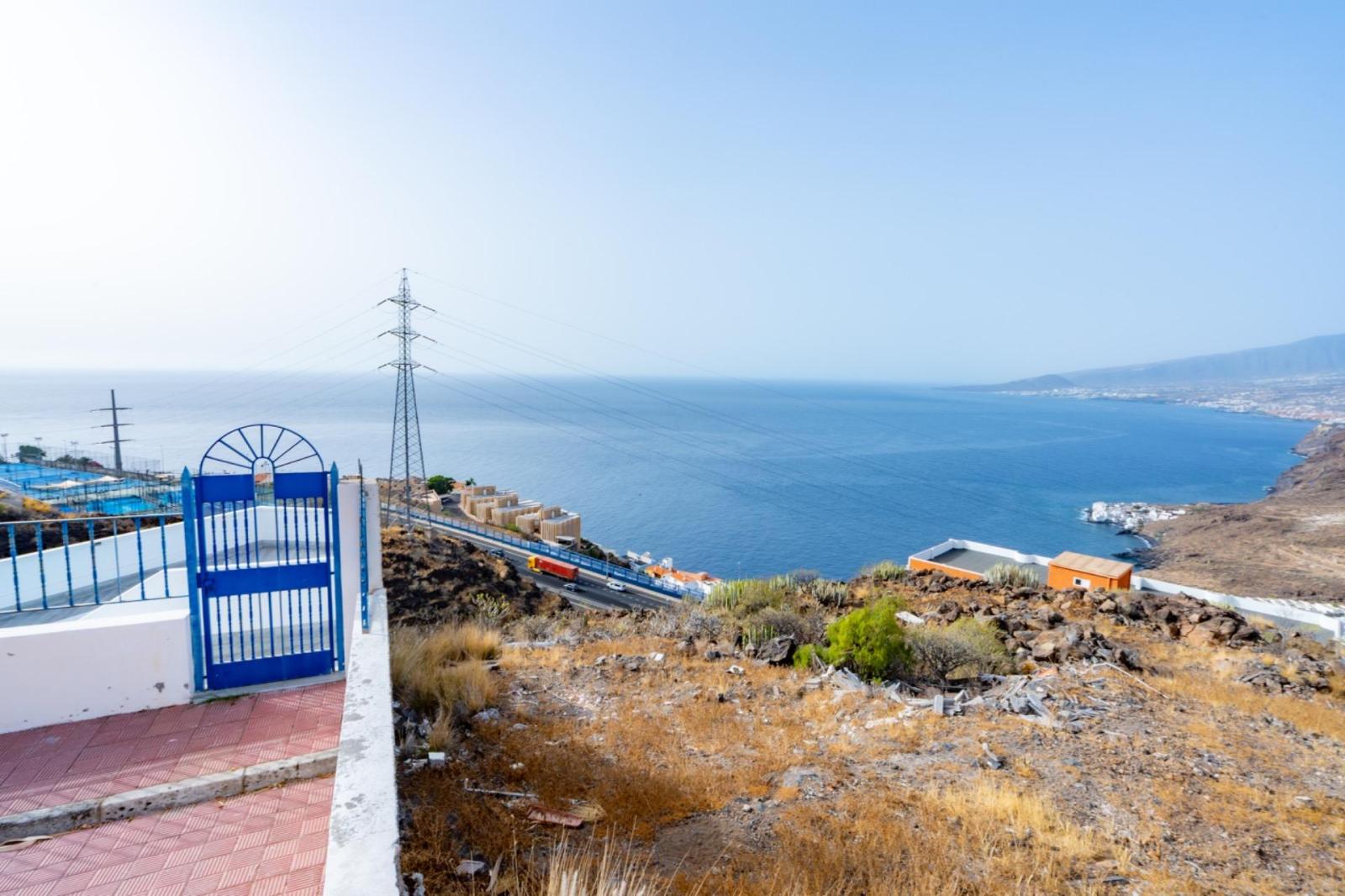 Plot for Sale in El Rosario