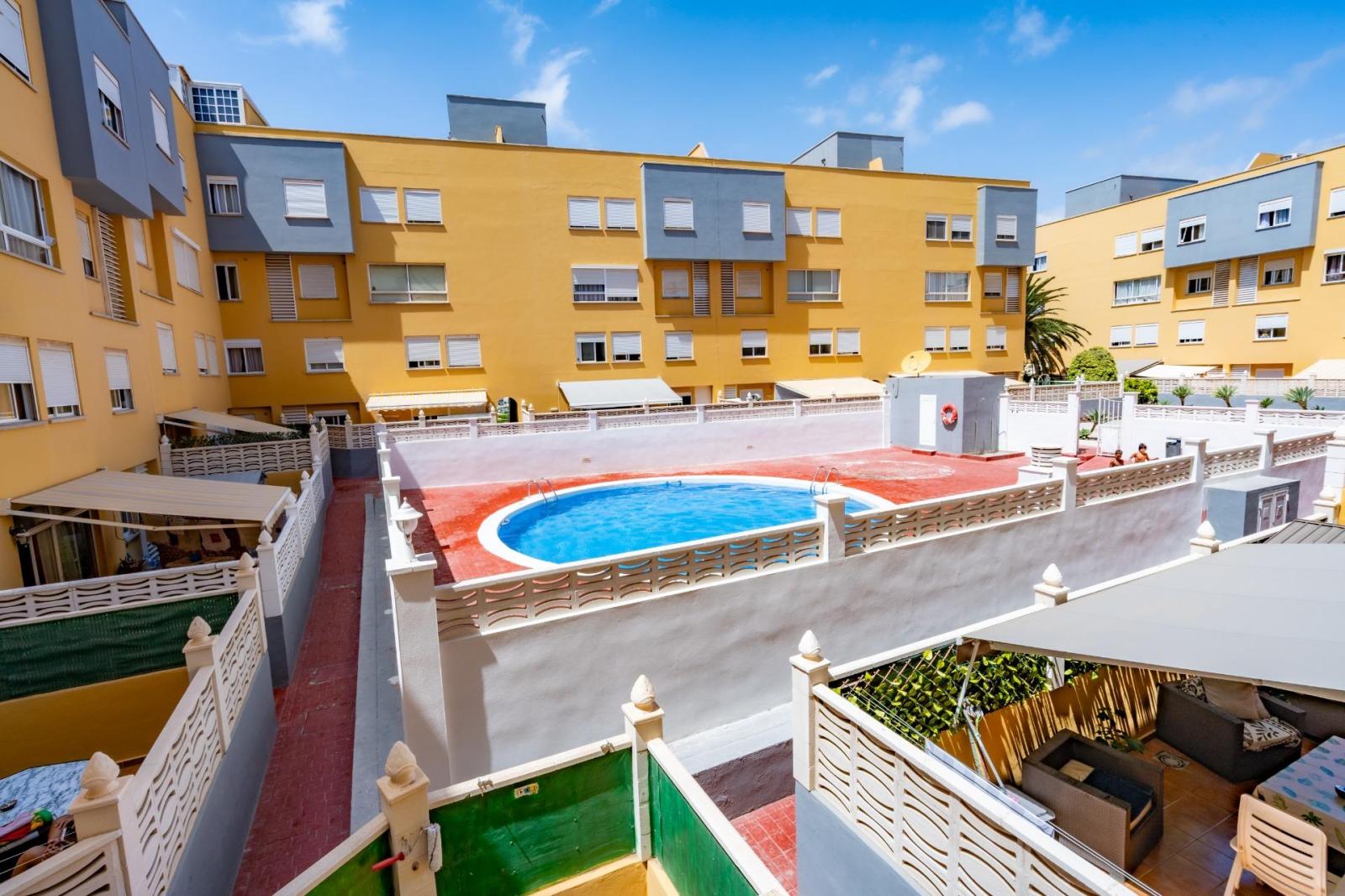 Chalet for Sale in Granadilla de Abona
