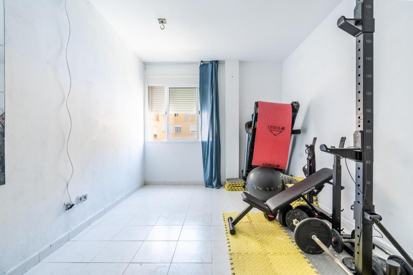 Chalet for Sale in Granadilla de Abona
