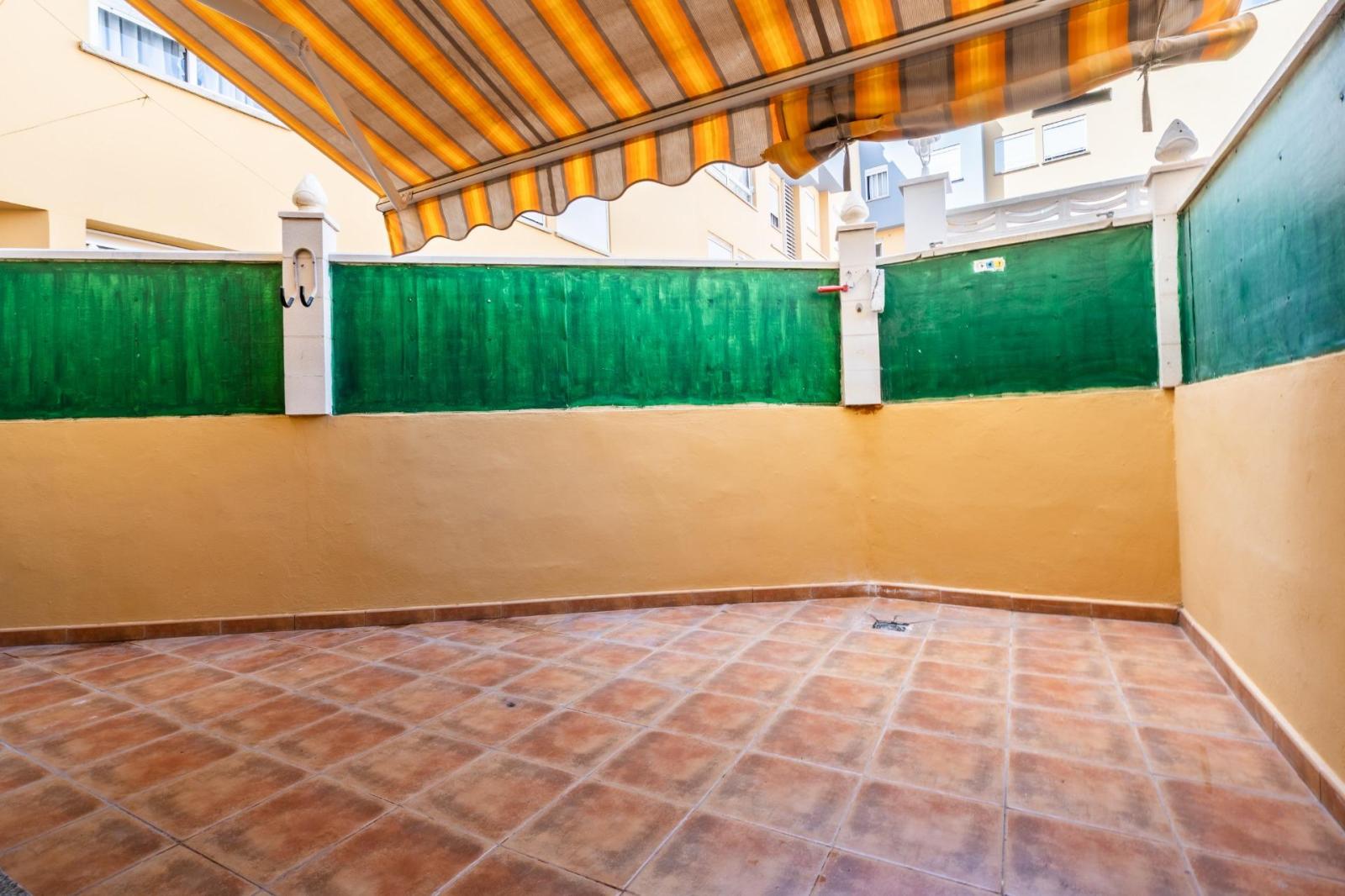 Chalet for Sale in Granadilla de Abona