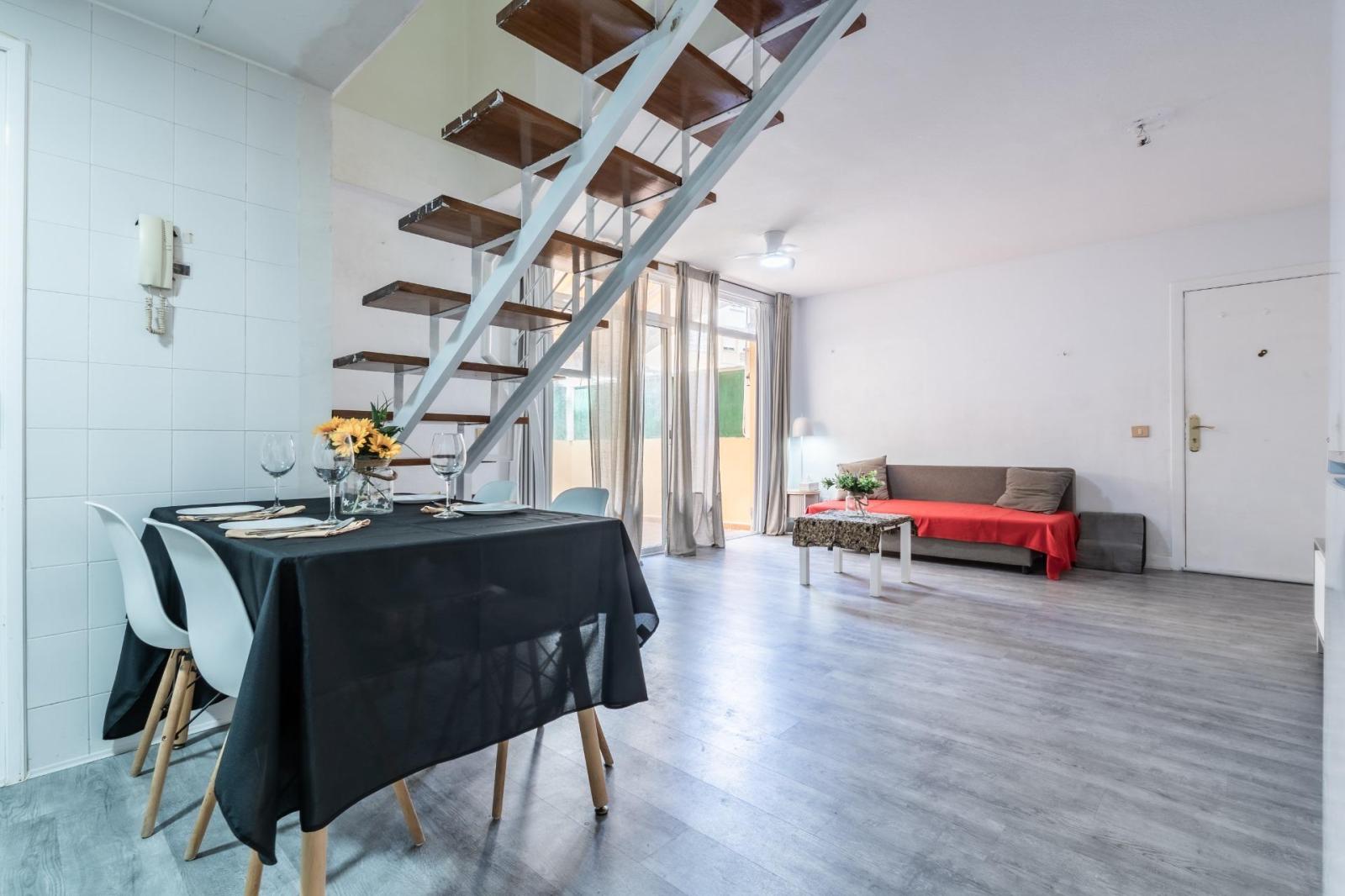 Chalet for Sale in Granadilla de Abona