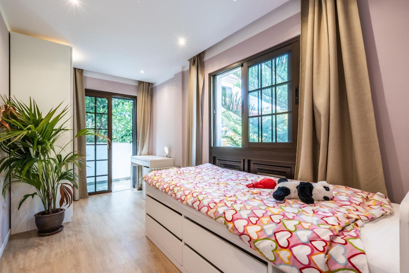 Chalet for Sale in San Cristóbal de La Laguna