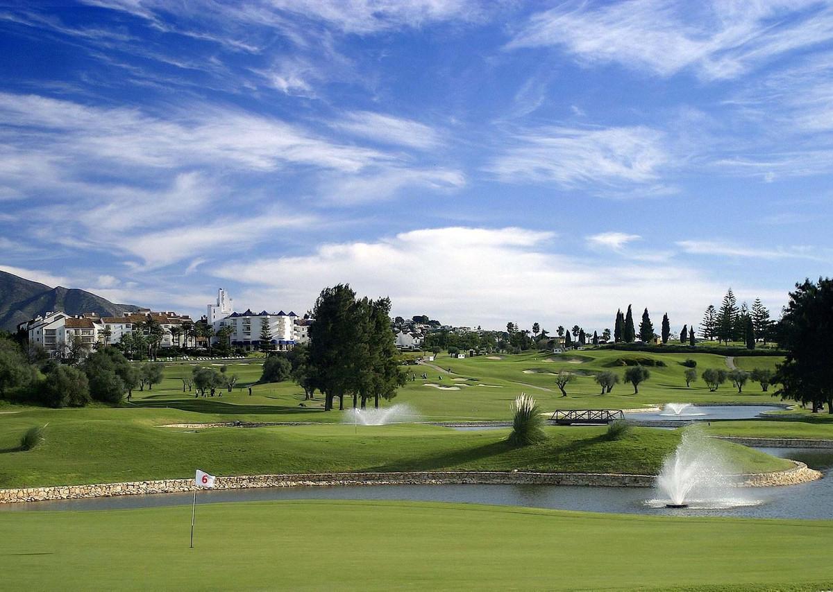 Flat for Sale in Mijas