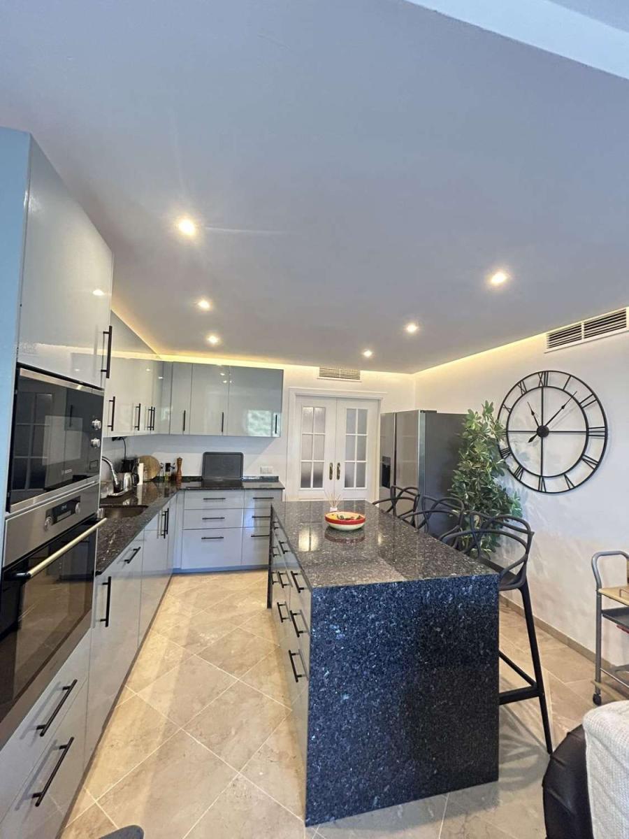 Flat for Sale in Mijas