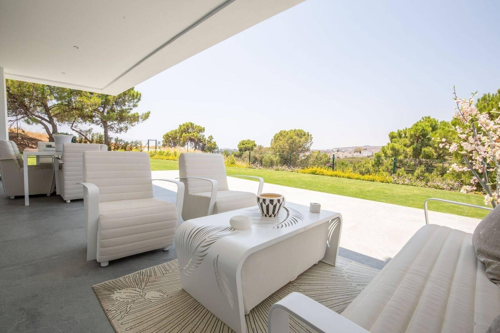 Apartment for Sale in Benahavís