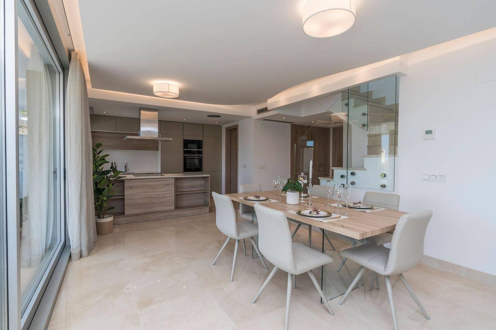 Apartment for Sale in Benahavís