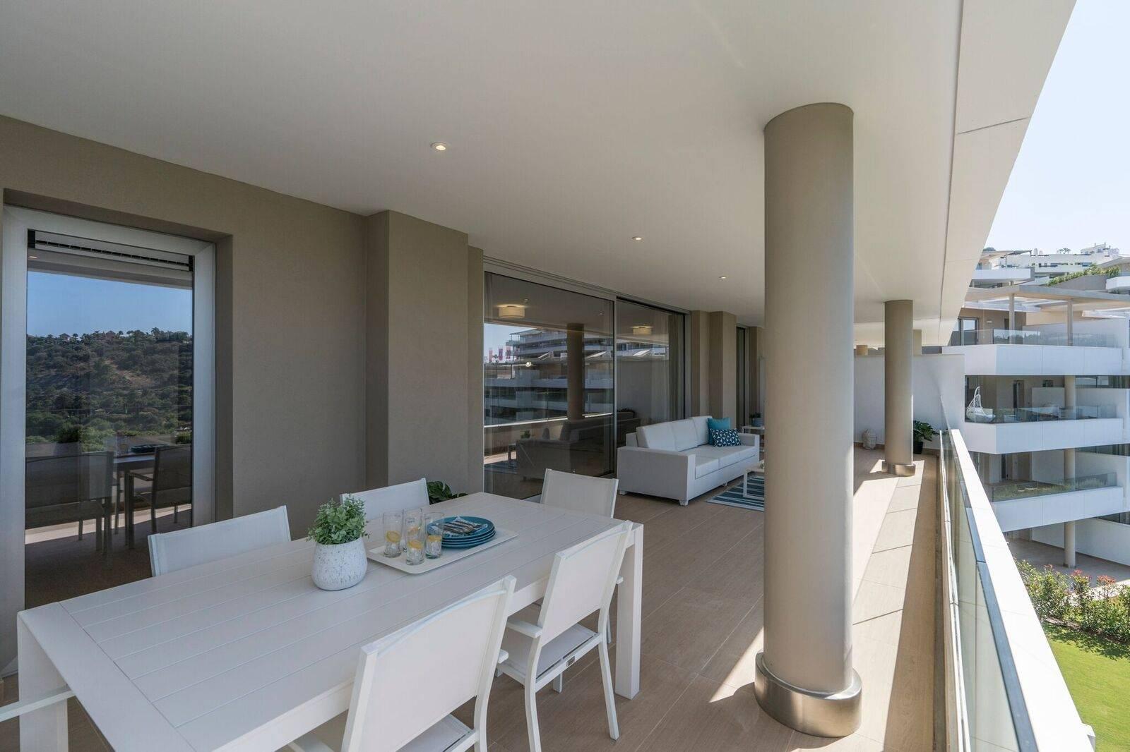 Apartment for Sale in Benahavís