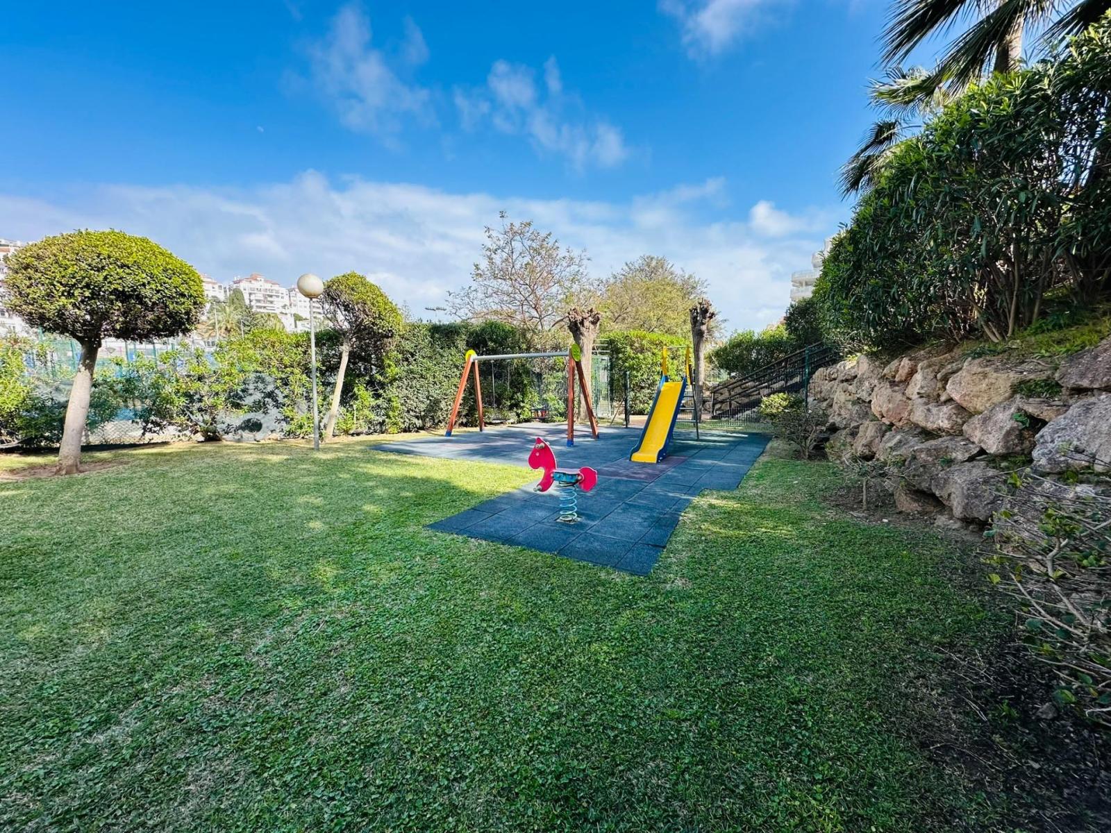 Flat for Sale in Benalmádena