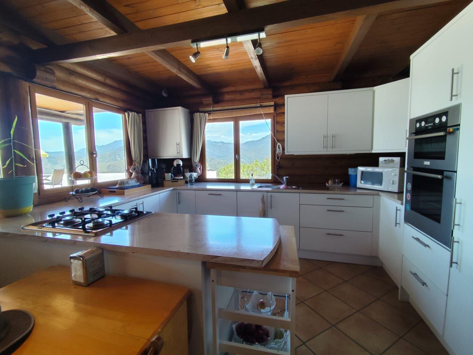 House for Sale in Jete