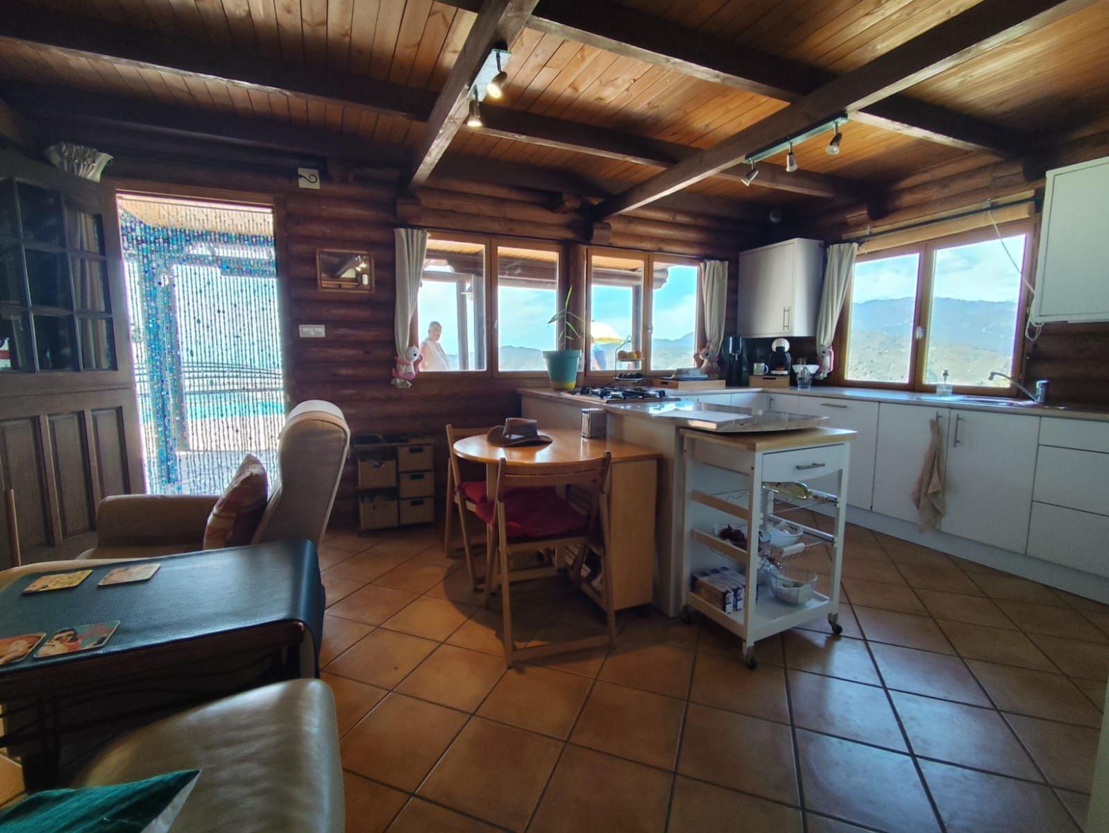 House for Sale in Jete