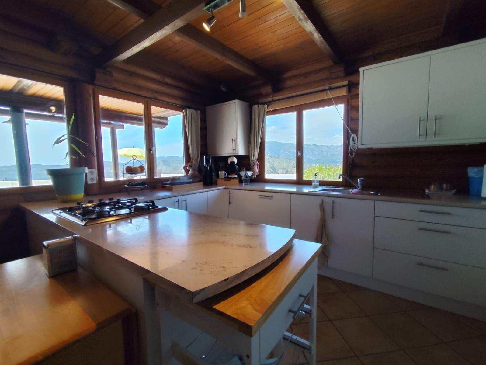 House for Sale in Jete